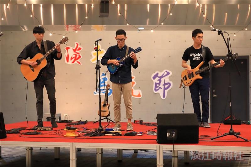 4/8-4/10 烏克麗麗社 淡大烏克節 4/10 19:00 烏克傳情晚會