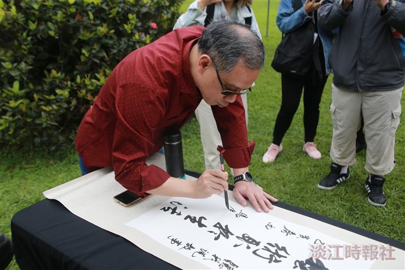 淡江藝文季開幕式與躲貓貓市集