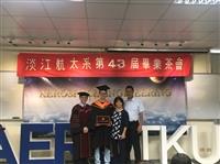 航太系畢業茶會 紀念影片歡送畢業生