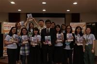 本校展示最新華語教材《時代華語》