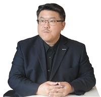 【卓爾不群】資管系傑出校友：胡德民