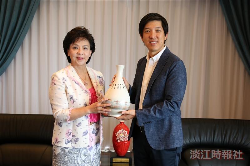 文學院熊貓大師行程----董事會