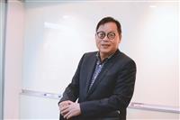 第33屆金鷹獎得主 富樂群建設董事長 土木系校友莊子華