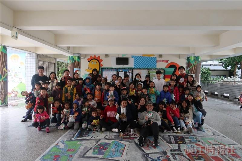 諮輔組心靈園丁12/7(六)鄧公國小校外服務