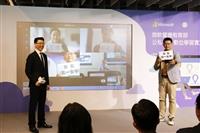 【數位學習實力到位系列報導一】淡江大學展示安心就學 與微軟、教育部示範異地共學 葛校長接受多家媒體訪問