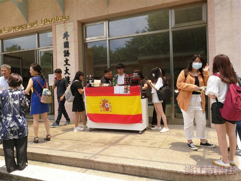 炎炎夏日，來一杯清涼無比的西班牙飲料