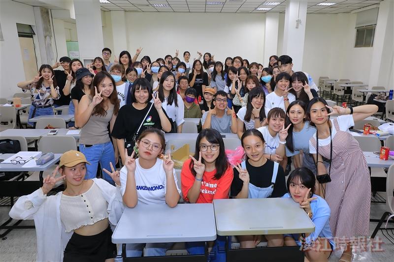 彩妝社迎新