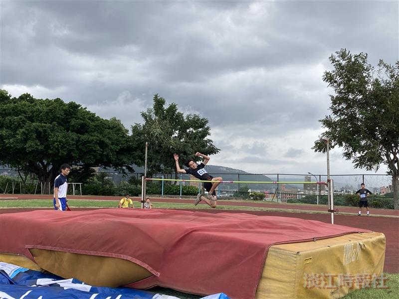 70週年校慶 運動場上熱鬧歡騰 選手爭鋒較勁