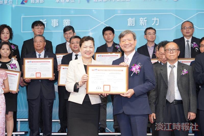 程曦創辦人張榮貴校友 四度獲CSEA卓越客服大獎