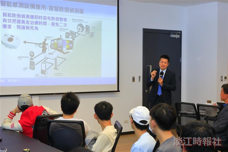 「海量數位產學回饋培育雲端人才」專題演講