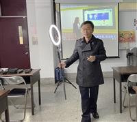文學院邀請鄭哲斌演講我也可以變網紅