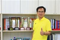 體育長 - 陳逸政