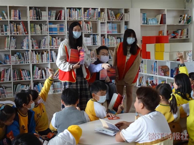 謝旻琪兒童文學室赴文化國小說故事