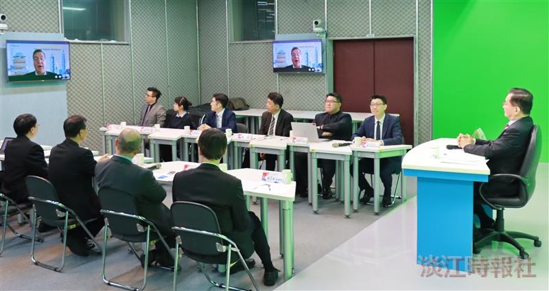 葛校長與柯睿傑視訊