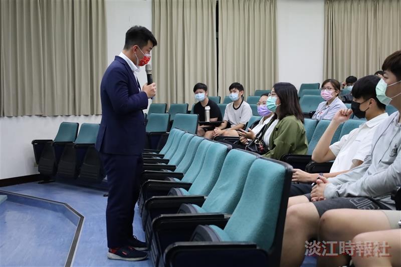 立委陳柏惟運用資訊背景 規劃斜槓人生
