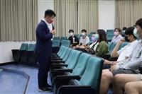 立委陳柏惟運用資訊背景 規劃斜槓人生