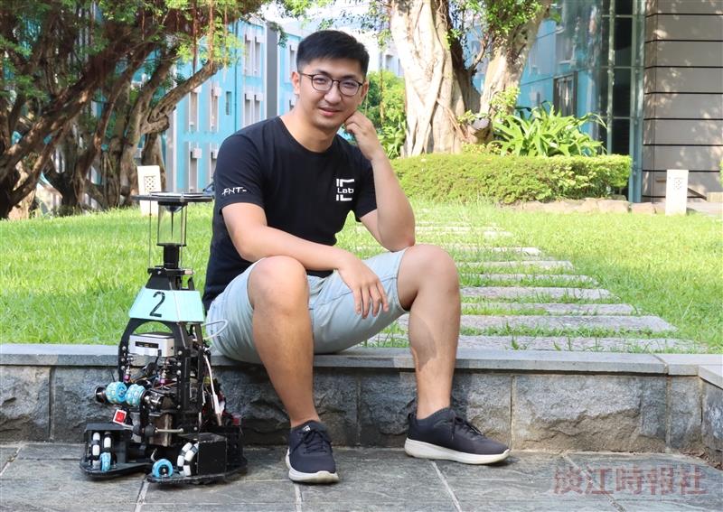 電機博周立翔
