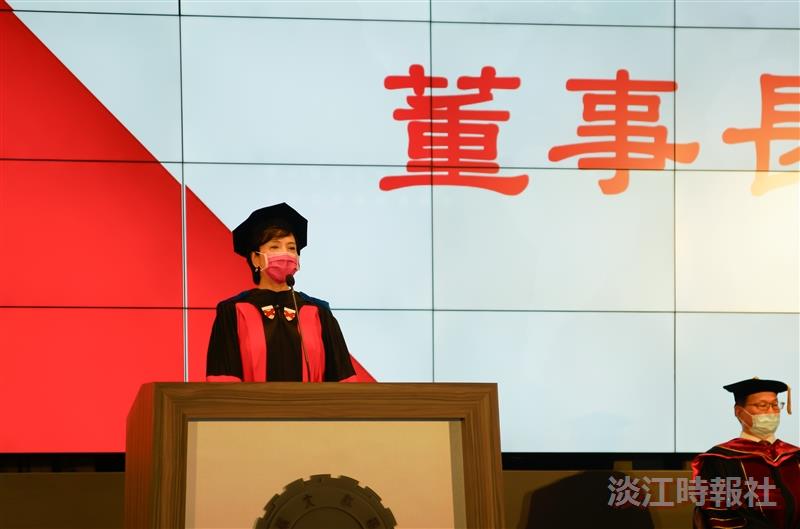 最特別畢業季！6300學子雲端畢典同步撥穗