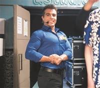 日本政經所碩士生佩德羅