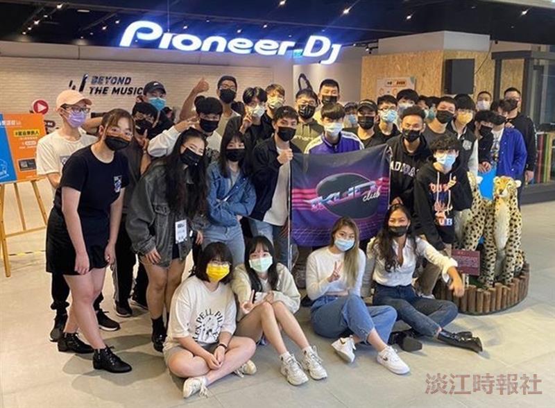 電子黑膠音樂社參訪Pioneer耳目一新