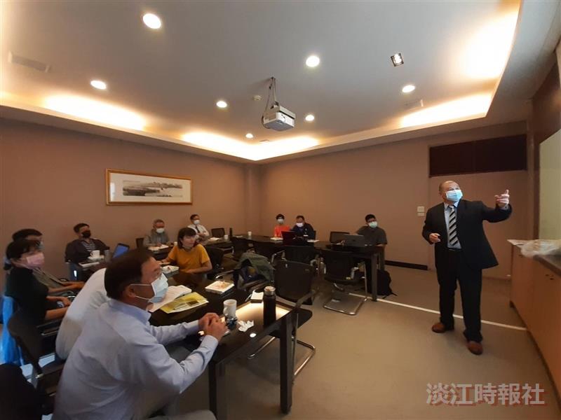 戰略所舉辦「AI電腦決策模擬與實際運用」