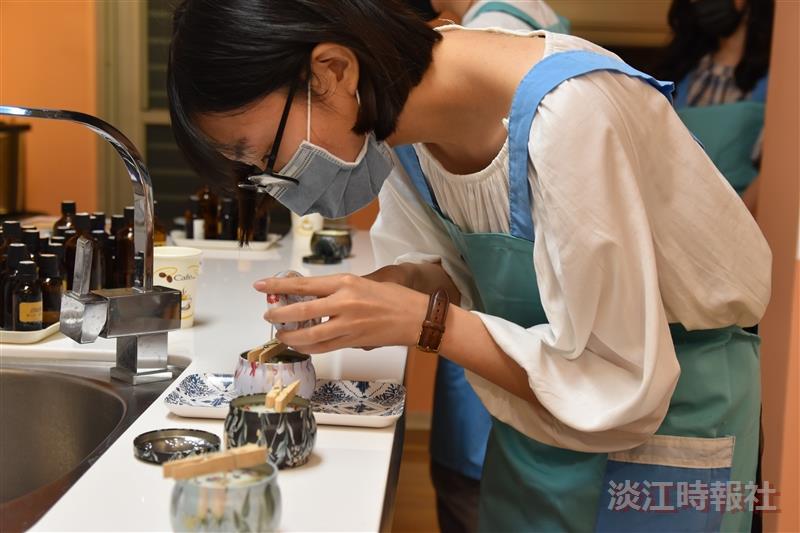 香聚松濤 精油蠟燭助紓壓