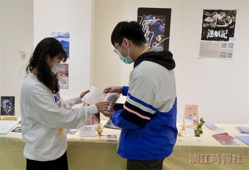 中文系畢業專題展創意滿分