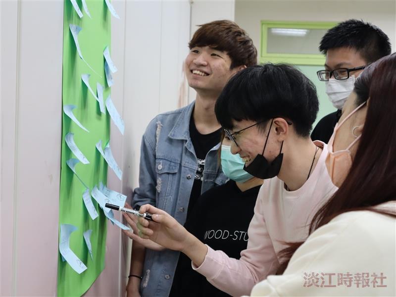 課外組舉辦「社團經營咖啡館」