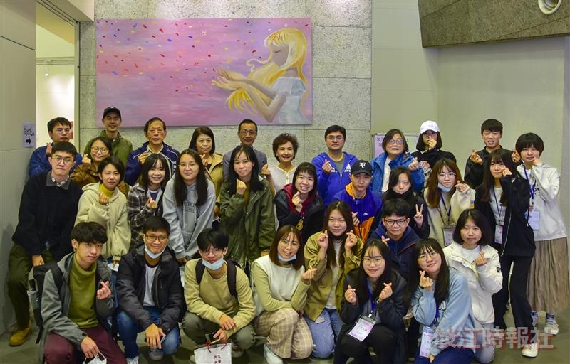 美術社成果展