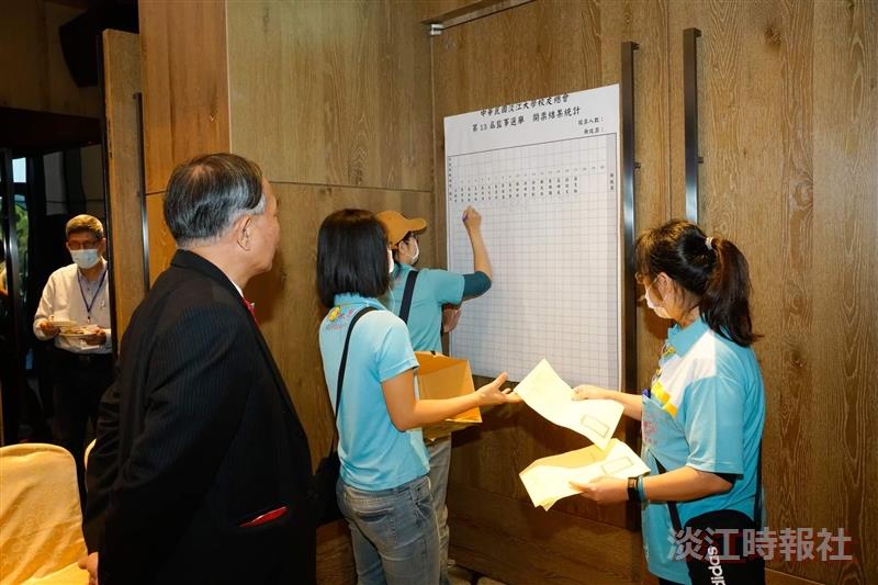 校友總會改選　林健祥　江誠榮續任理監事長 梁美珠等13人榮膺卓越校友