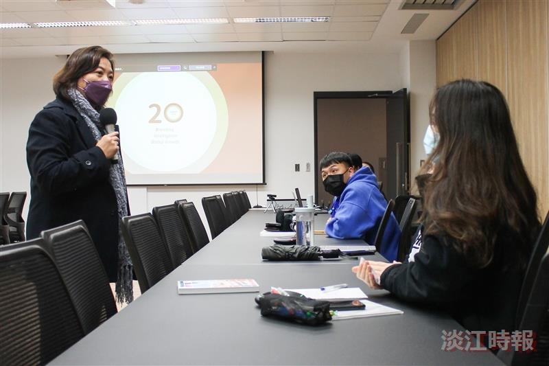 研發處舉辦創新創業營系列課程：如何運用行銷科技進行數位轉 型，邀請智策慧品牌顧問公司董事總經理吳秀倫主講