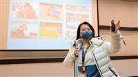 榮譽學程課「團隊領導與服務」邀請永豐餘集團培訓發展專家高郁萍，主講「服務照亮生涯路-從出隊學生到培訓發展專業」