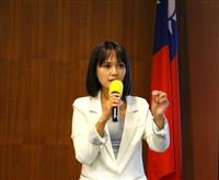 關懷動物社邀吳怡萱演講