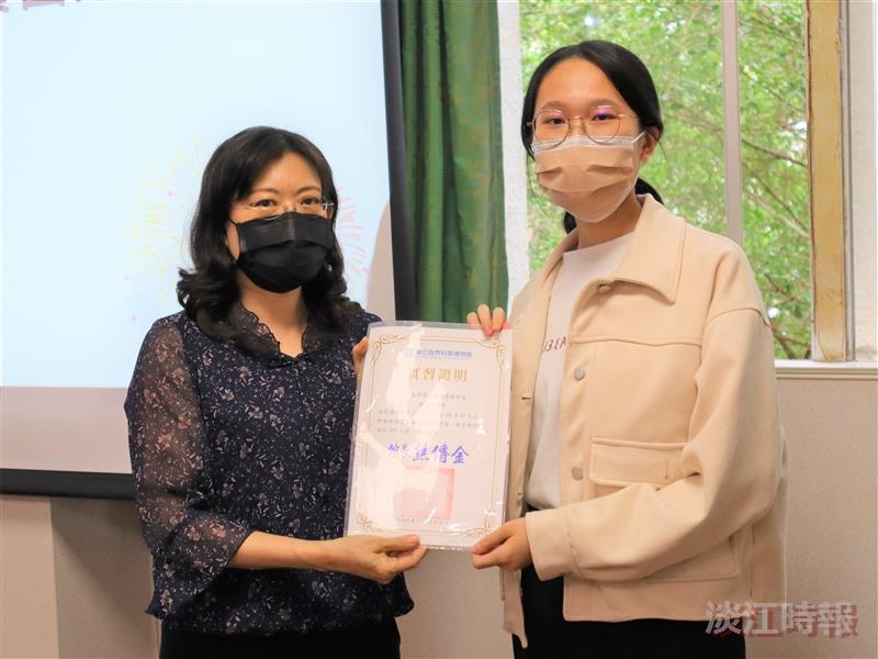 資圖系舉辦圖書資訊產學實習成果發表會