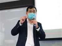 林良一主講「ETF的綠色浪潮」。