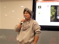 何曼禎主講「故宮90週年乾隆潮新媒體藝術展」。