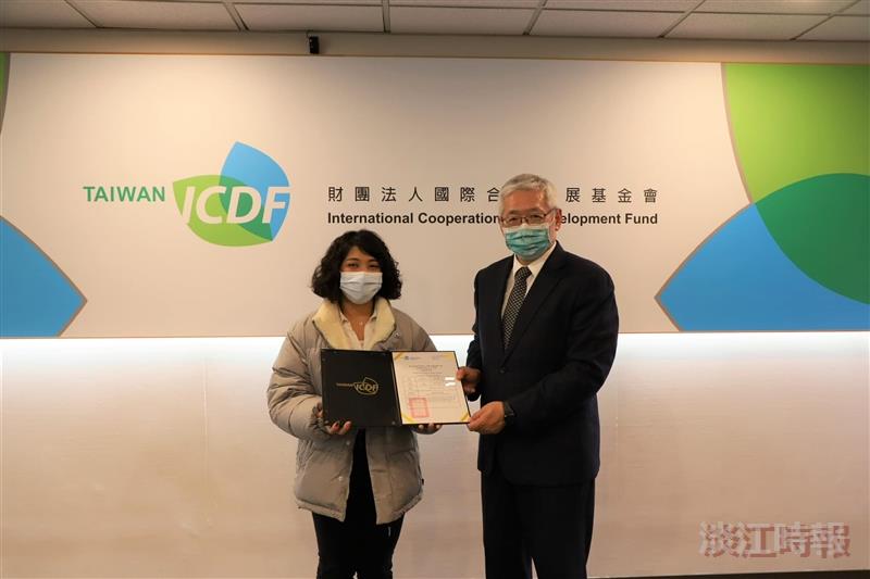 李品璇 吳孟軒 完成巴拉圭實習任務