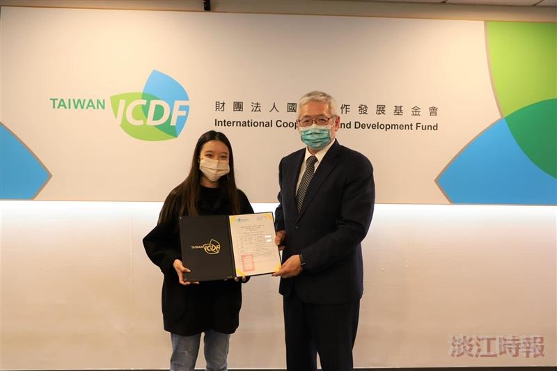 李品璇 吳孟軒 完成巴拉圭實習任務