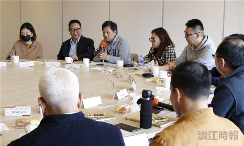 系所友會長春聚