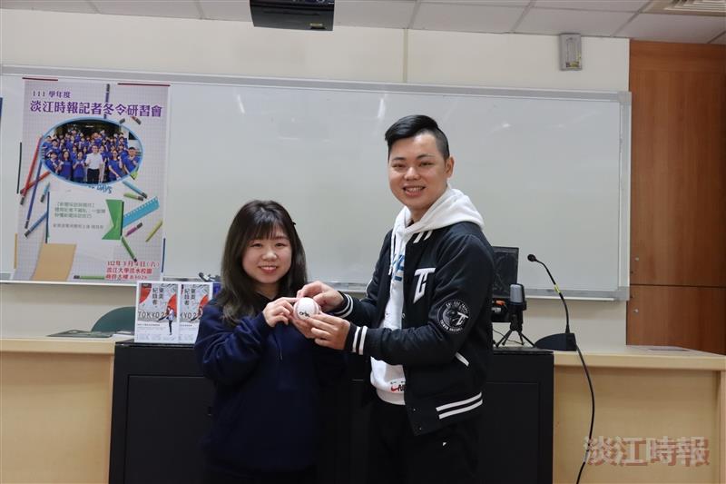 時報記者寒訓