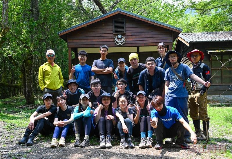 黃谷臣「山野活動與環境探索」課程