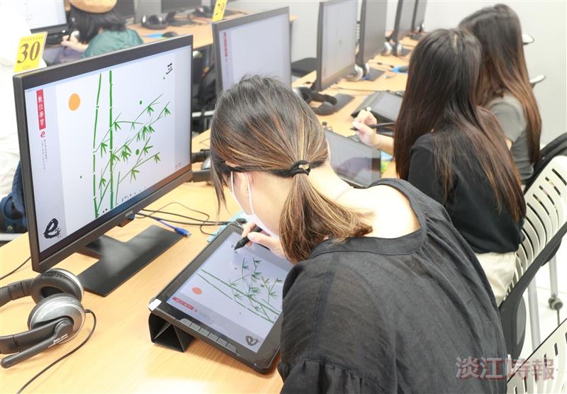 境外生體驗e筆 感受藝術新科技