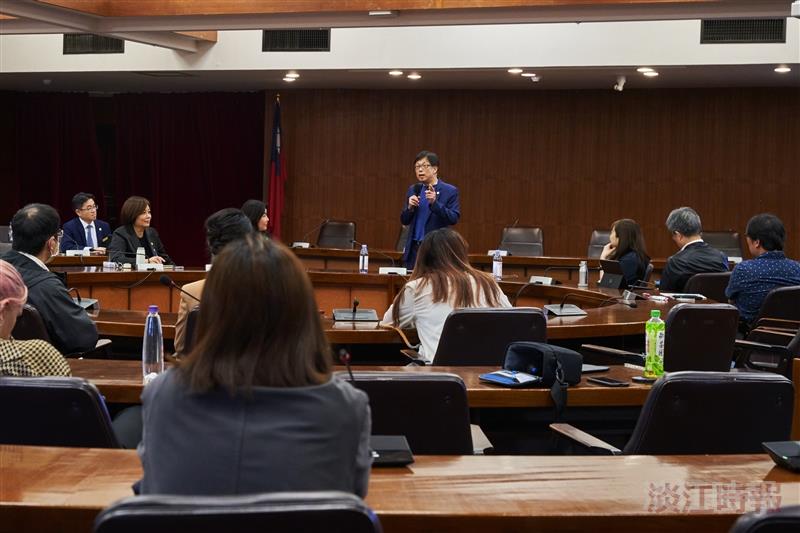 歷史系特邀圓山大飯店董事長林育生主講