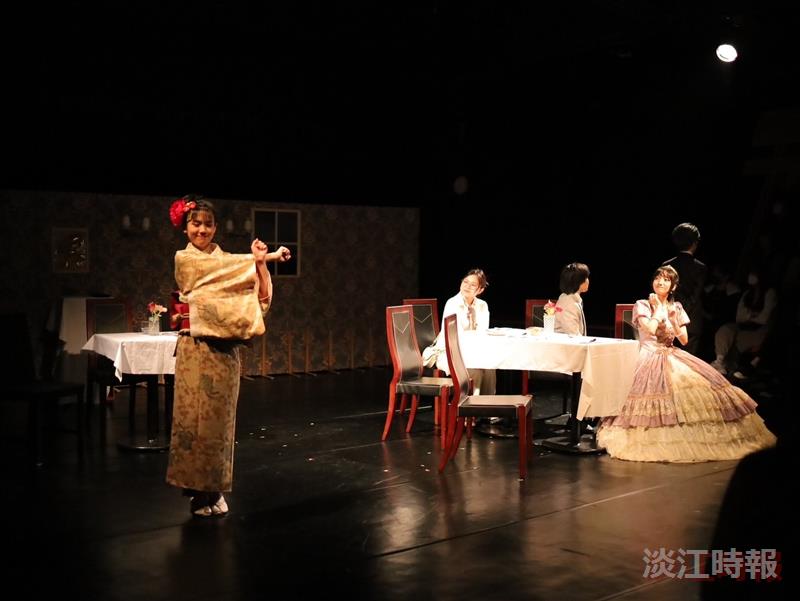 日文系戲劇公演座無虛席