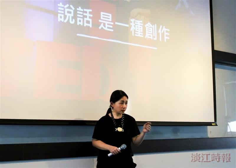 中文系學會邀請脫口秀演員黃小胖