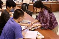 諮輔中心【生命繪本：發光的樹】藝術創作工作坊
