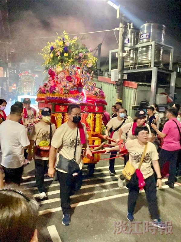 本校教職同仁參與淡水祖師爺遶境
