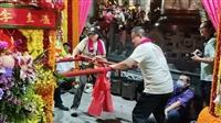 本校教職同仁參與淡水祖師爺遶境
