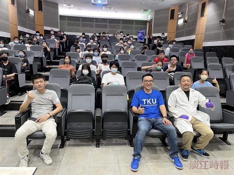 化學系舉辦生活科學探究實驗營