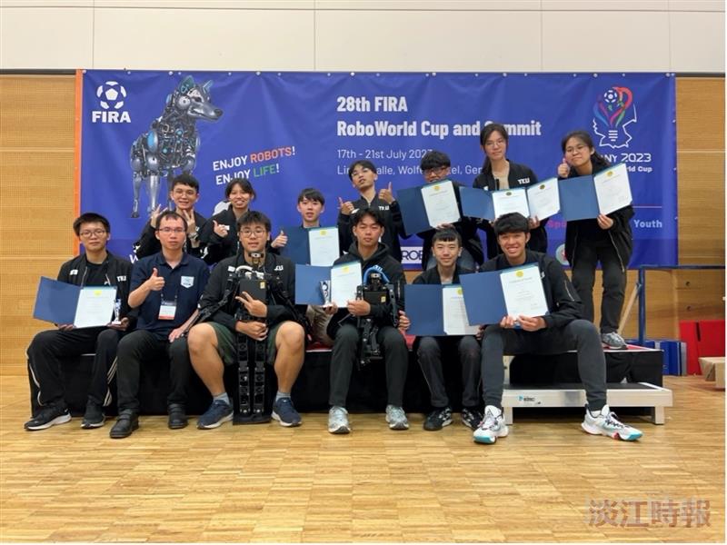 淡江機器人再次稱霸世界  2023 FIRA Cup電機系團隊獲12金7銀  歷來最佳
